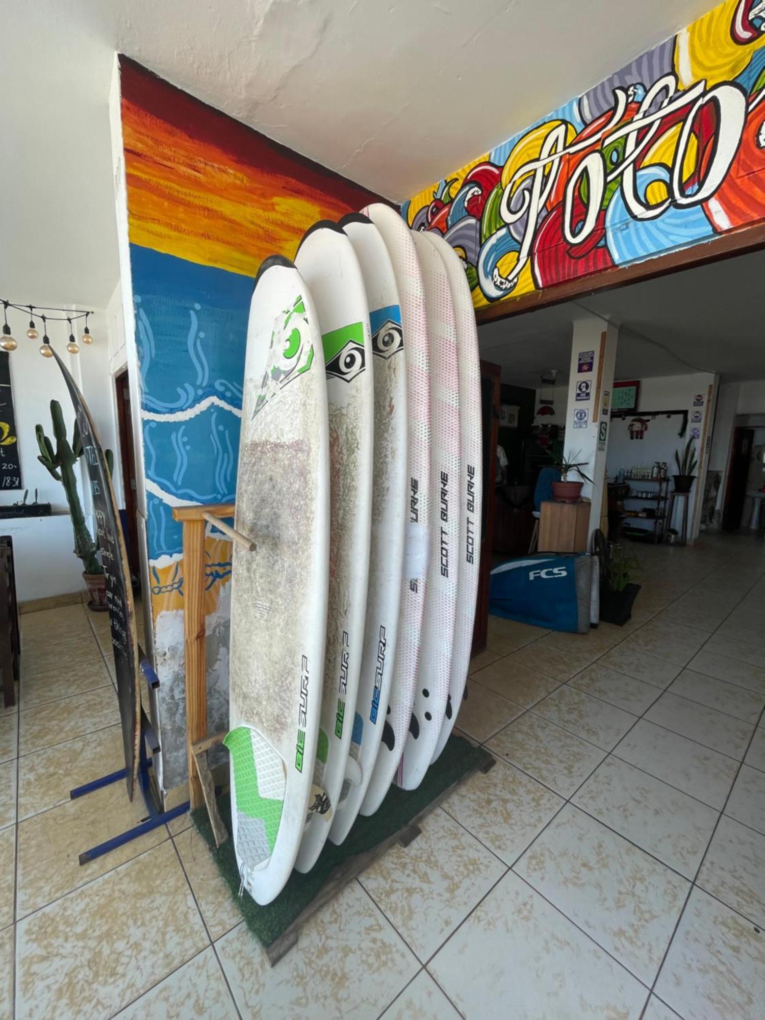 Totora Surf Hostel Huanchaco Exterior photo